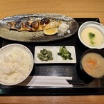 豊洲場外食堂魚金 - サバの塩焼き定食