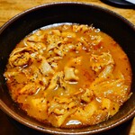 ラマイ - 上の野菜だけ先に食べた画。豚しゃぶが一面に。その下は、ザク切りキャベツ：2025/12/16