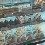 サロン・ド・ボヌール  - 