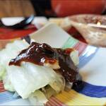 どんぶりめし つながり - 付け合わせ香物（白菜漬味噌だれ）