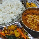 プルジャ ダイニング - ダルバート