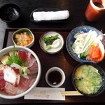 Hiiragi - 海鮮丼