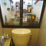 三佳屋 - トイレの飾りは奥様が♪