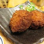 三佳屋 - 手作りコロッケ二個入り＠400円(税抜)