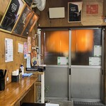 中華そば よしかわ - 店内雰囲気②