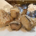 みなみ丸 合歓 - ■甘鯛松笠揚げ：ウロコのカリカリ・サクサクとした食感と、身のふっくら・柔らかな口当たりのコントラストが特徴的な美味しさ。