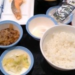 Matsuya - 松屋（山科）で、焼魚定食。450円。