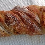 ルルット - アンチョビオリーブとクリームチーズのトルネ