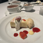 THE COSMOPOLITAN GRILL BAR TERRACE - 