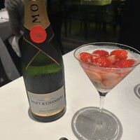 THE COSMOPOLITAN GRILL BAR TERRACE - 