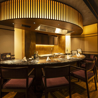 2駅利用可◆落ち着いた雰囲気を醸す隠れ家のような大人の空間