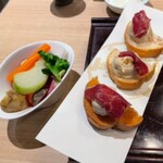 最飛Hireya 馬喰一代 名古屋EAST - 前菜のブルスケッタと野菜スティック