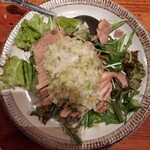 鍋家 - 蒸し鶏の葱ソースかけ