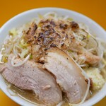 ラーメン　ニンニク少し、焦がしアブラ