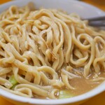 ラーメンエース - 麺、スープアップ