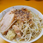 ラーメンエース - ラーメン　ニンニク少し、焦がしアブラ