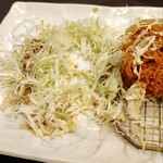 とんかつ多酒多彩 地蔵 - キャベツ　もちろんおかわり