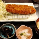とんかつ多酒多彩 地蔵 - ロースかつ御膳