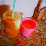 エパレット - マンゴーラッシー・オレンジジュース