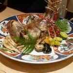 日本料理 十三蔵 - 立派な鯛を準備頂きました。