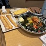 大金星総本店 - 納豆オムレツ、チョレギサラダ、チーズ春巻き