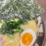 濃厚とんこつラーメン 一峰 - 