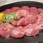 はらみ焼肉ホルモン櫻 - 