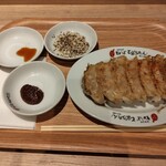 ぎょうざの店 ひょうたん - 料理写真: