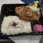 一膳 - 料理写真:唐揚げ弁当700円