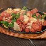 ナマステ - ソーセージ炒め