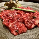 杏樹亭 岸根店 - 「上ハラミタレ（税抜￥2,280）」のアップ…