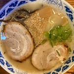 九州らーめん亀王 - 料理写真: