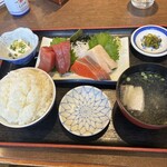 八丈島郷土料理 源八船頭 小岩本店 - 