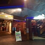 Moose Mcgillycuddy's Pub & Cafe - 看板の文言に惹かれて突入！