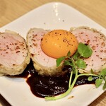 天ぷらと日本酒 明日源 - 味噌カツ天 卵黄のせ