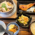 掬び家 - かに五目釜めしAセット