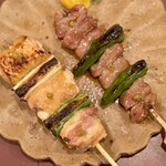 焼鳥 コの字 - 料理写真:ねぎ間＆ずりひも（各400円）