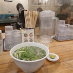 フォーティントーキョー - 店内