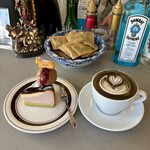 TINY PARADISE COFFEE - 