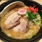 TOKYO豚骨BASE MADE by博多一風堂 - 豚骨醤油＋タンメン野菜