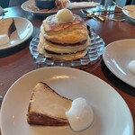 Balcony by 6th - 6thパンケーキ&バスクチーズケーキ