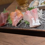 魚ふじ - 刺身盛り３種(マグロ赤身、サーモン、鰤)