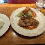 ビストロミカサ - ポークソテー　1400円 スープと飲み物が付きます