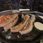 韓国料理 サムギョプサル どやじ - 