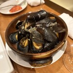 LoBoS 日比谷店 - ムール貝の白ワイン蒸し