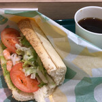 サブウェイ - 料理写真:海老アボカドとコーヒー