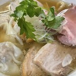 手打ち正麺 Hachimitsu - 