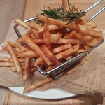 北海道イタリアン ミアボッカ nonowa武蔵小金井店 - カゴに、入ったポテトフライ