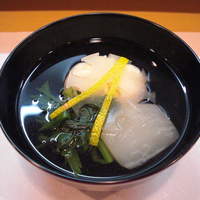 祇園ゆやま - 蟹の茶巾絞りの椀物。