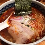セットの半ラーメンピリ辛マーラー麺